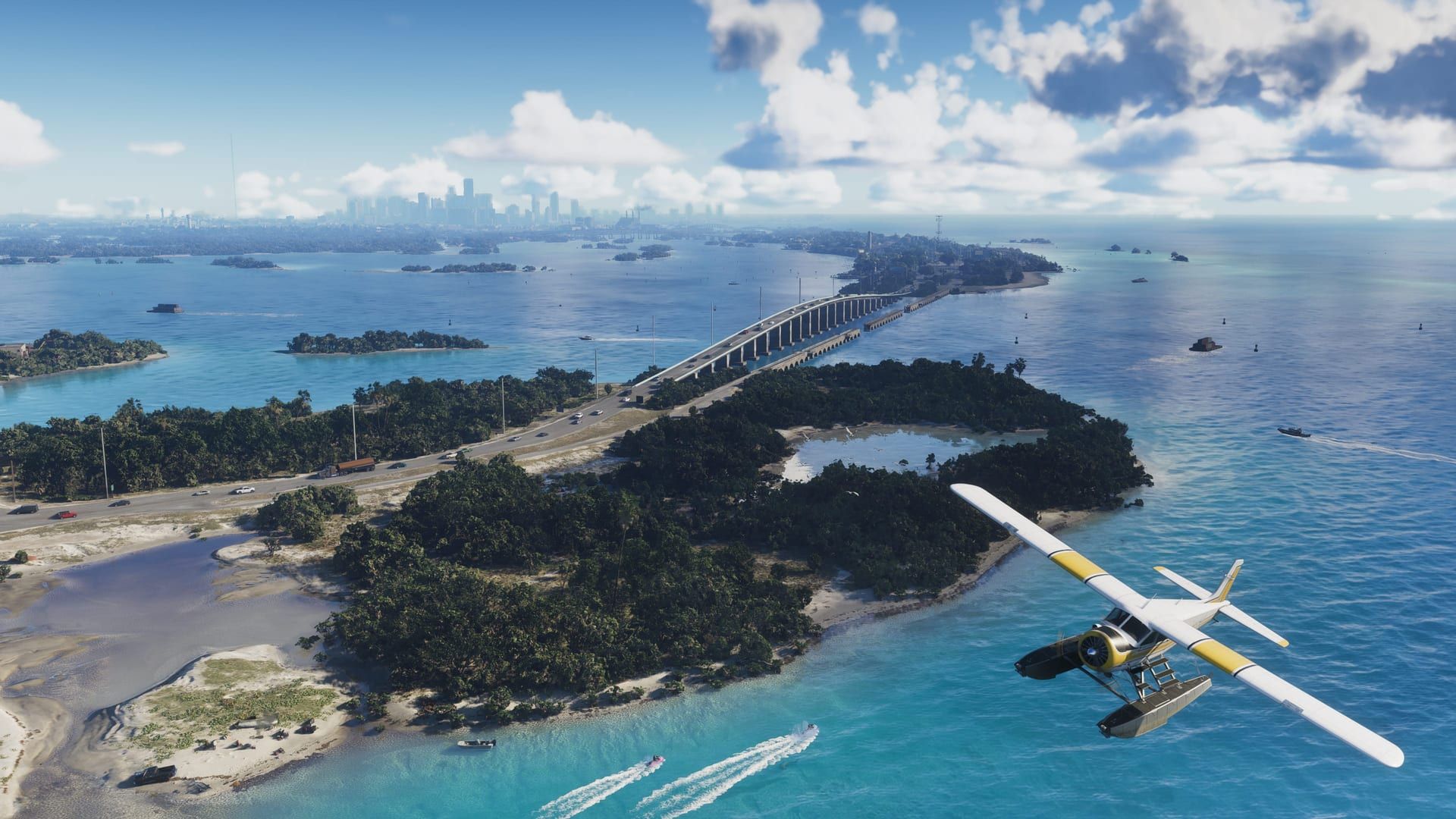 Vue aérienne des îles des Leonida Keys reliées par un pont, avec un hydravion